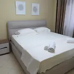 Cozy Near Center, Xhamlliku 公寓 地拉那