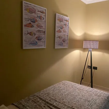 Cozy & Comfort Near Center, Xhamlliku شقة تيرانا